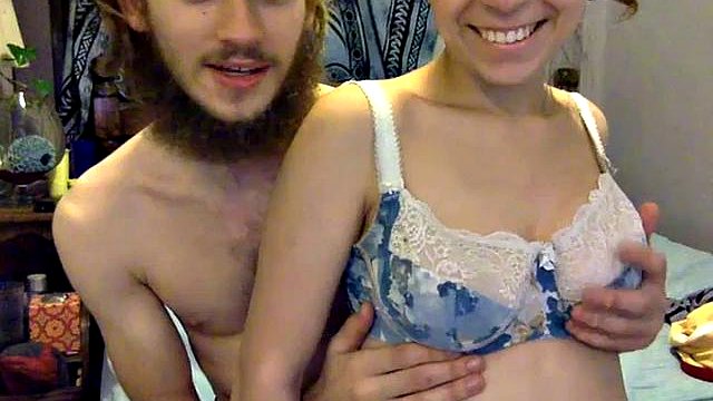 Fucked on cam by ugly boyfriend: Blowjob, Doggy & Missonary Porn
