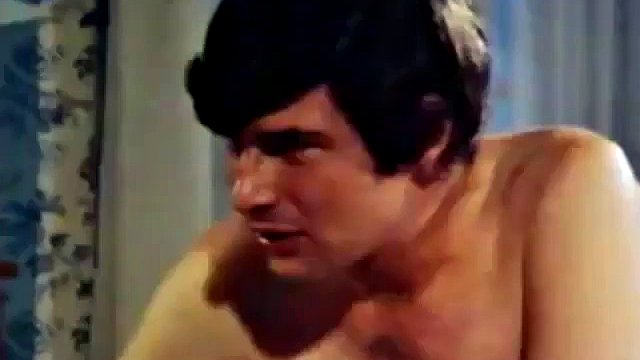 tía vintage presenta a su sobrino al sexo
