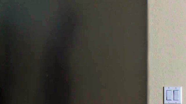 Zwei tolle lesbische Schlampen verführen einen potenten jungen Hengst