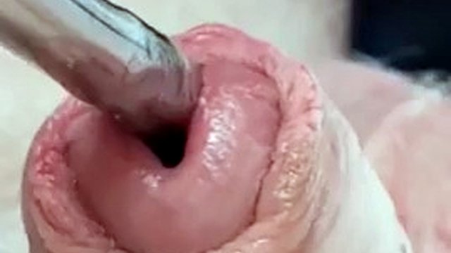 Extreme sound (don't watch unless it is)