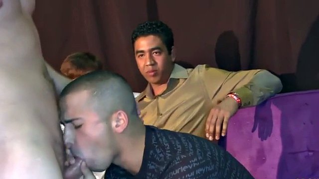 Real public cocksucking during party
