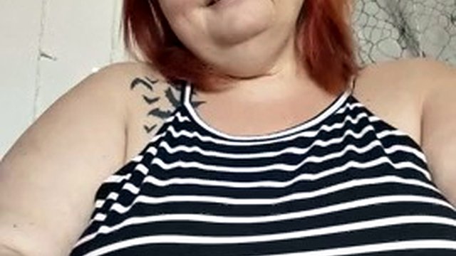 mom gives joi