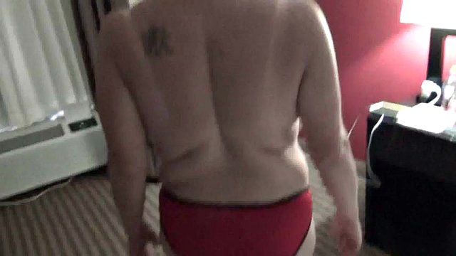 Nonna Chubby con grandi tette ama la BBC l'ho trovata su tohorny.com