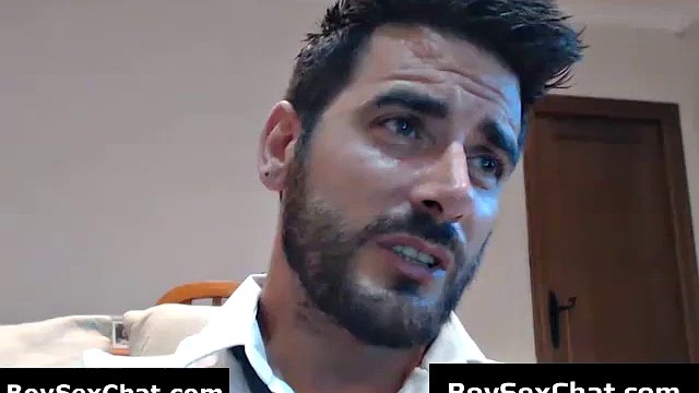 Mature gay jerks off with a dildo in his ass on webcam
