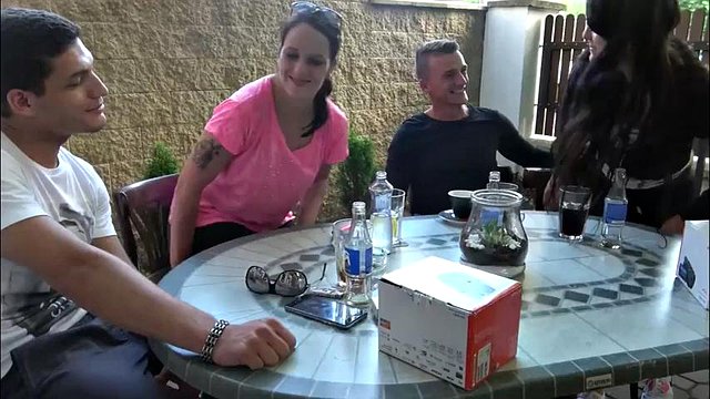 Sehen Sie, wie sexy ausgetauschte Frau nimmt Schwanz - Tausch, Deutsch, Amateurporno
