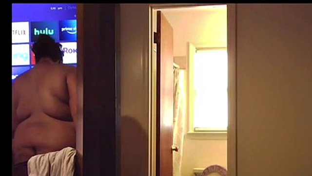 Sharing a hotel room with my chubby mom