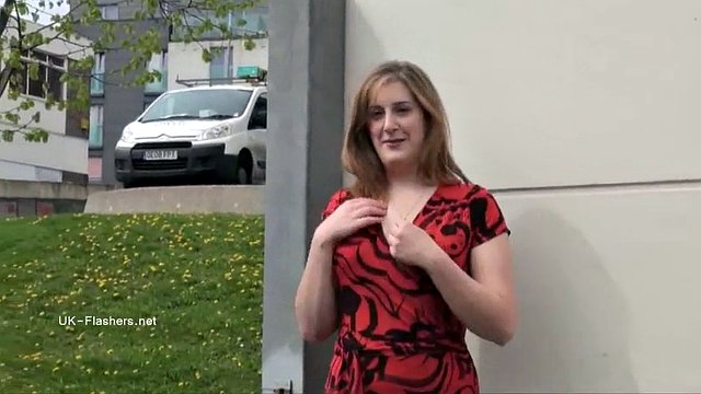 Curvy girl loves to masturbate in public