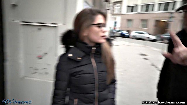 Marcello Bravo Pounds Little Caprice og Lena Nitro i Threesome