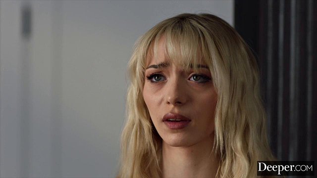 Tiefer. Die ungehorsame Cecelia wird beim Verstoß gegen die Regeln erwischt - Cecelia Taylor
