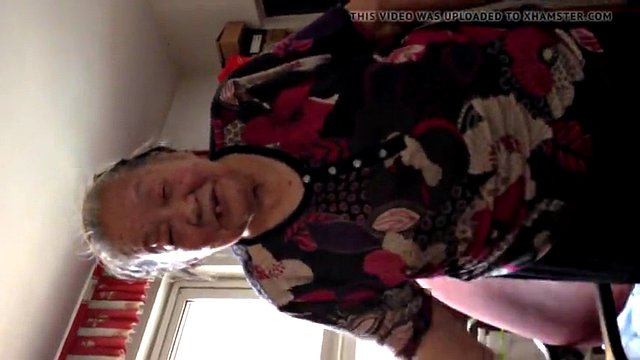 avó chinesa de 70 anos 1