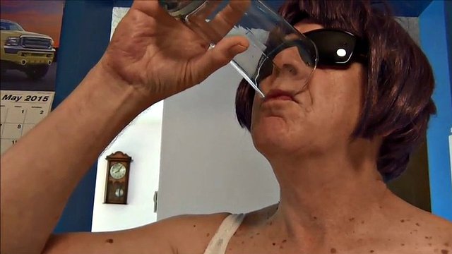 naughty Gigi loves anal plug and finger fun