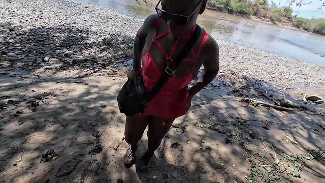 Jhodez1's Big Butt Captivates Boat Passerby for Kinky Outdoor Public Nudity Display with