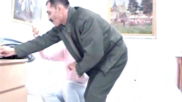 Amatuer Couple pt1-www.guildporn.com: Blowjob, Hardcore & Amateur Porn