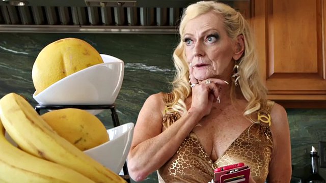 68-year-old Leila is in front of the camera for the first time!