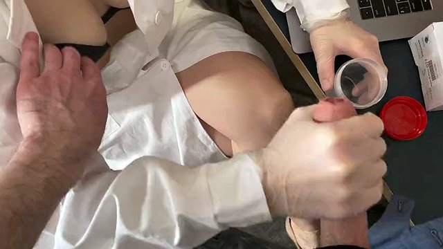 Nurse helped the client to take a sperm test