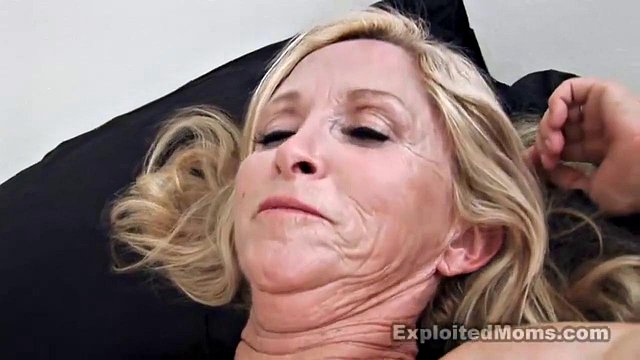 Annabelle Brady Gives Big Cock Blowjob to Mature Connie Mc Coy