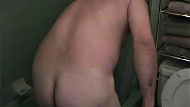 My favorite guy with heating and air conditioning was fucking forcing me to come back and make another video. So I finally agreed and here it is. This 6ft 2in, 220 lbs well hung working man loves to get fucked in the ass.