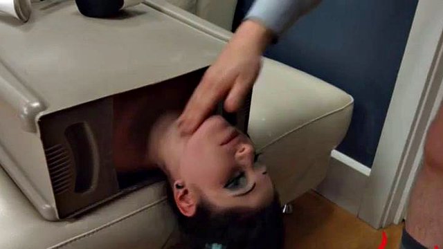 Sesso BDSM in Analland con una cagna scopata estremamente: Bongacams e Bondage Porn