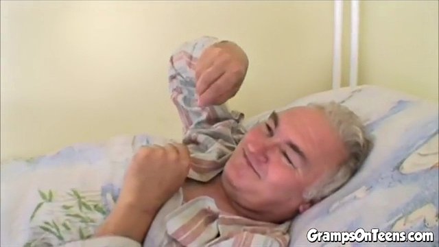 Teen nurse goes down on gramps