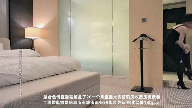 [Xiaobao Xunhua] China live broadcast of a girl with big breasts, fat ass and long legs. She gives a very good blowjob and is panting and coquettish. She rides on her and inserts her entire length and quickly fucks her to death: Big Tits, Blowjob & Amateur Porn