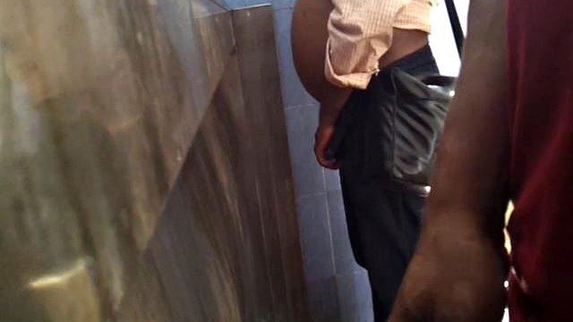 Chubold v4353 Urinal Hunter Volume Eight