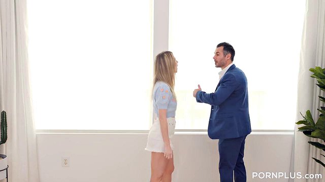 Anya Olsen's Public Babe Creampie