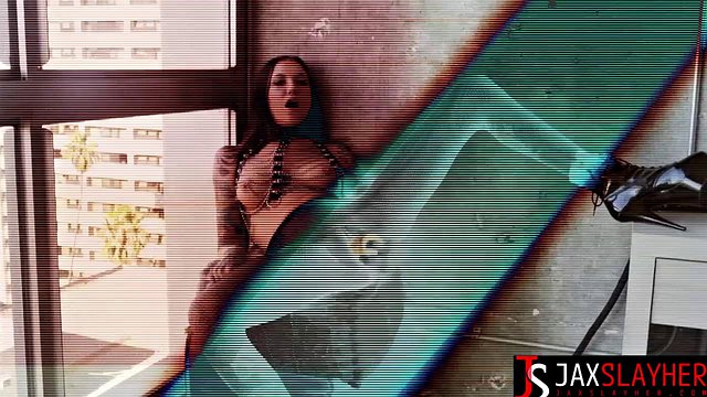 Tattooed Rocky Emerson Squirts From Extreme Riding