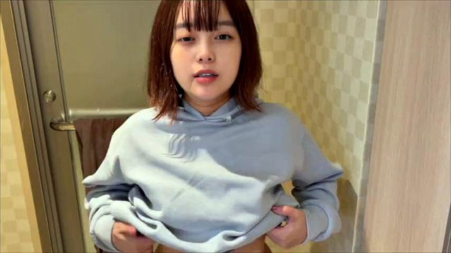 [Sexual situation of female college student] My was roughed up by a piston machine