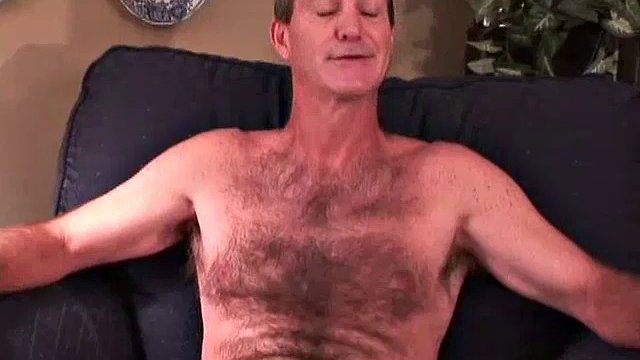 Those of you who have been following me for a long time know that I love hairy men, like this one! Jessie is originally from Georgia, moved to Florida, got married and had a family, got divorced and is now back in Georgia.