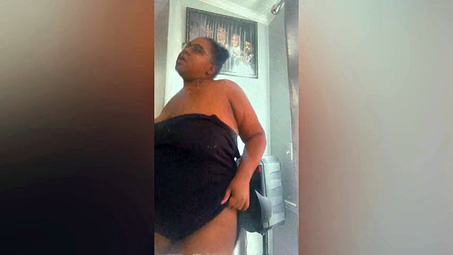 For my big tits and big ass lovers, Trina Foxx shaking her ass
