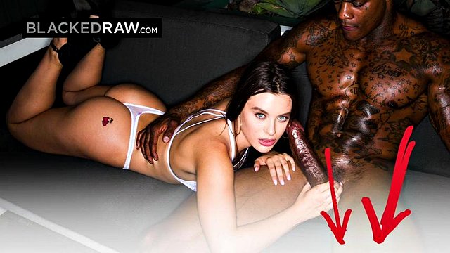 BLACKEDRAW cheating wife finds bbc on vacation