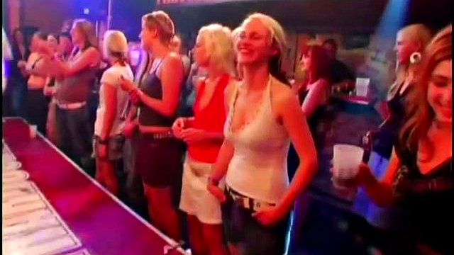 Party Hardcore - Lo mejor de Neo vol. 3: striptease, público y porno xxx
