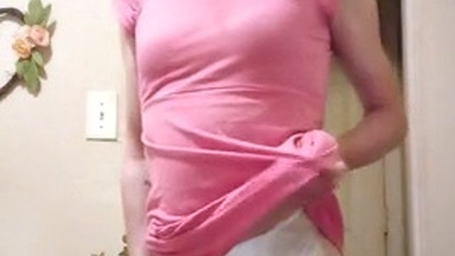 Millie wets her diaper and puts her sexy leggings back on