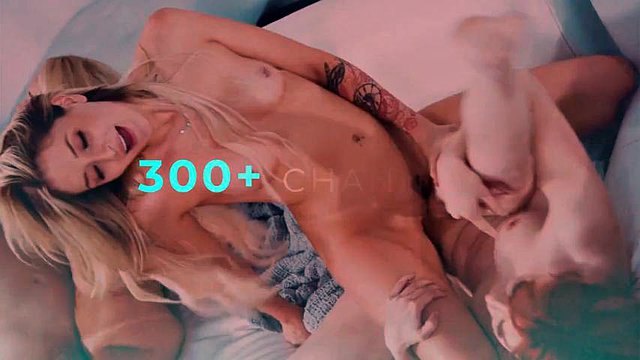 JOYMII - Die besten Freundinnen Tiffany Tatum und Zazie Skymm machen hartes Scissoring und lecken ihre Fotzen in 69: Porno