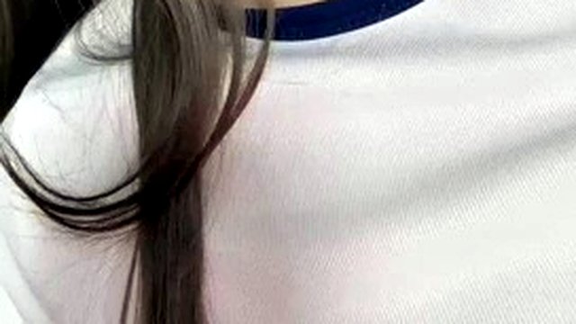 The top beauty goddess school beauty! Green broadcast turned yellow into sea temptation! Excellent looks, slim waist and beautiful legs, close-up of her tight pussy, the beauty is quite sexy, extremely seductive, live broadcast in China
