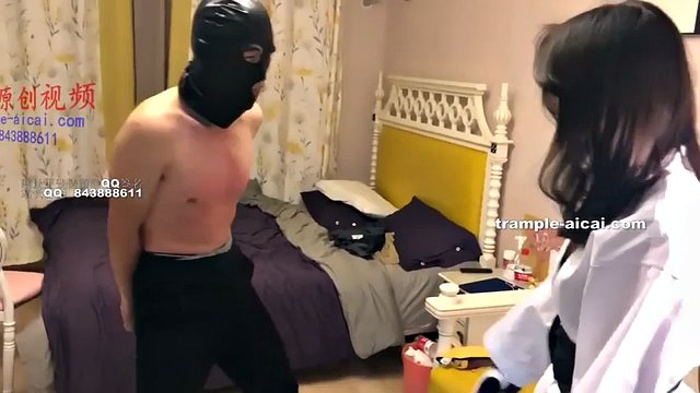 Bogini Xiaonuo nadużywa niewolników chińskiej dominacji