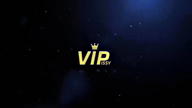 VIPISSY - Paulina zachází se svou služkou na nějakou lesbickou piss hru