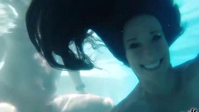 Brunette Cougar Sofie Marie Gets Fucked Hard Underwater