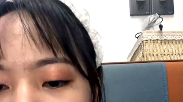 Beautiful Chinese webcam squirting MASTURBATION
