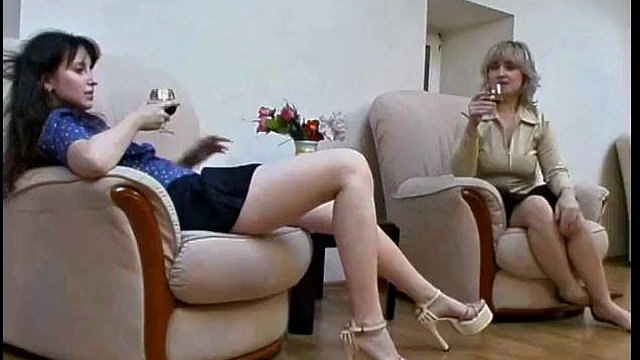 Sexy Naomi Bennett plays with lover s big beautiful breasts and spanks her curvy ass: Porn