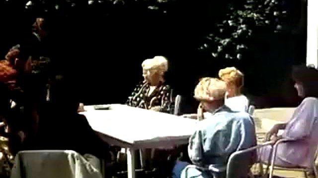 Karin Schubert klasik: Sakso, Köpek ve Büyük Memeli Porno