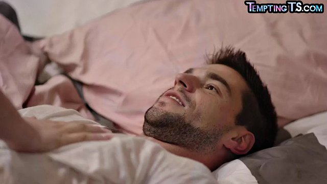 PS ragazza con la gola profonda senza sella sbattuta dal suo ragazzo