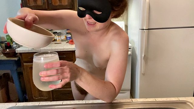 Ginger PearTart invents a new cock naked in the kitchen episode 45