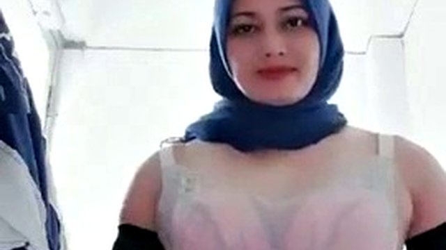 Tante hijab colmek