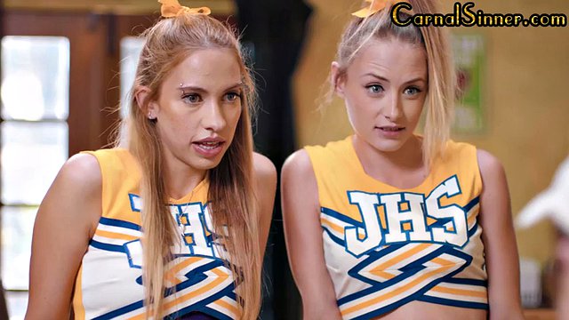 21χρονη cheerleader πρωκτικό γάμησε στο τρίο μετά από βαθύ λαιμό