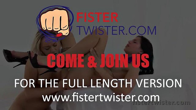 Fistertwister - Silvia and Naomi - Lesbian Anal Fisting