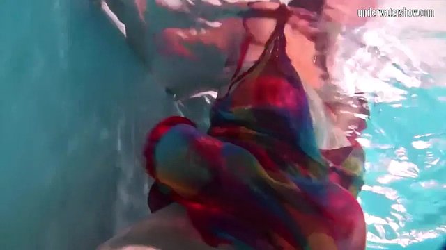 Nikita Vodorezova showed her sexy body underwater
