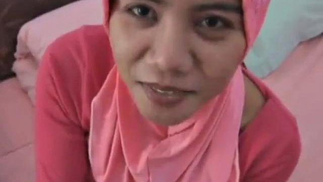 Beautiful Widow Hooded Malang