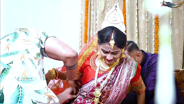 DESI NEW MARRIED WIFE HARDCORE FUCK WITH HER HUSBNAD'S FRIENDS WHEN SHE WAS ALONE AT HOME FULL MOVIE