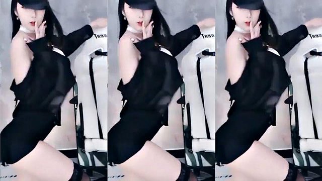 Beautiful Chinese girl s sexy dance: Amateur, Asian & Vr VR Porn
